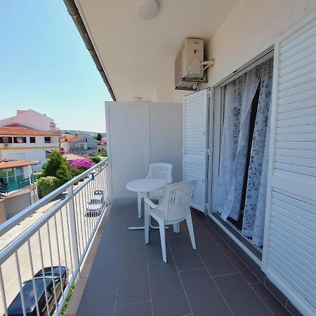 Vinko Rooms Primošten Buitenkant foto