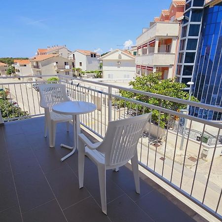 Vinko Rooms Primošten Buitenkant foto
