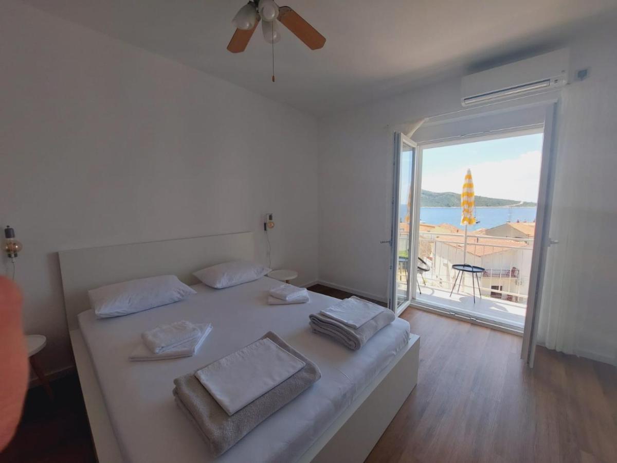 Vinko Rooms Primošten Buitenkant foto