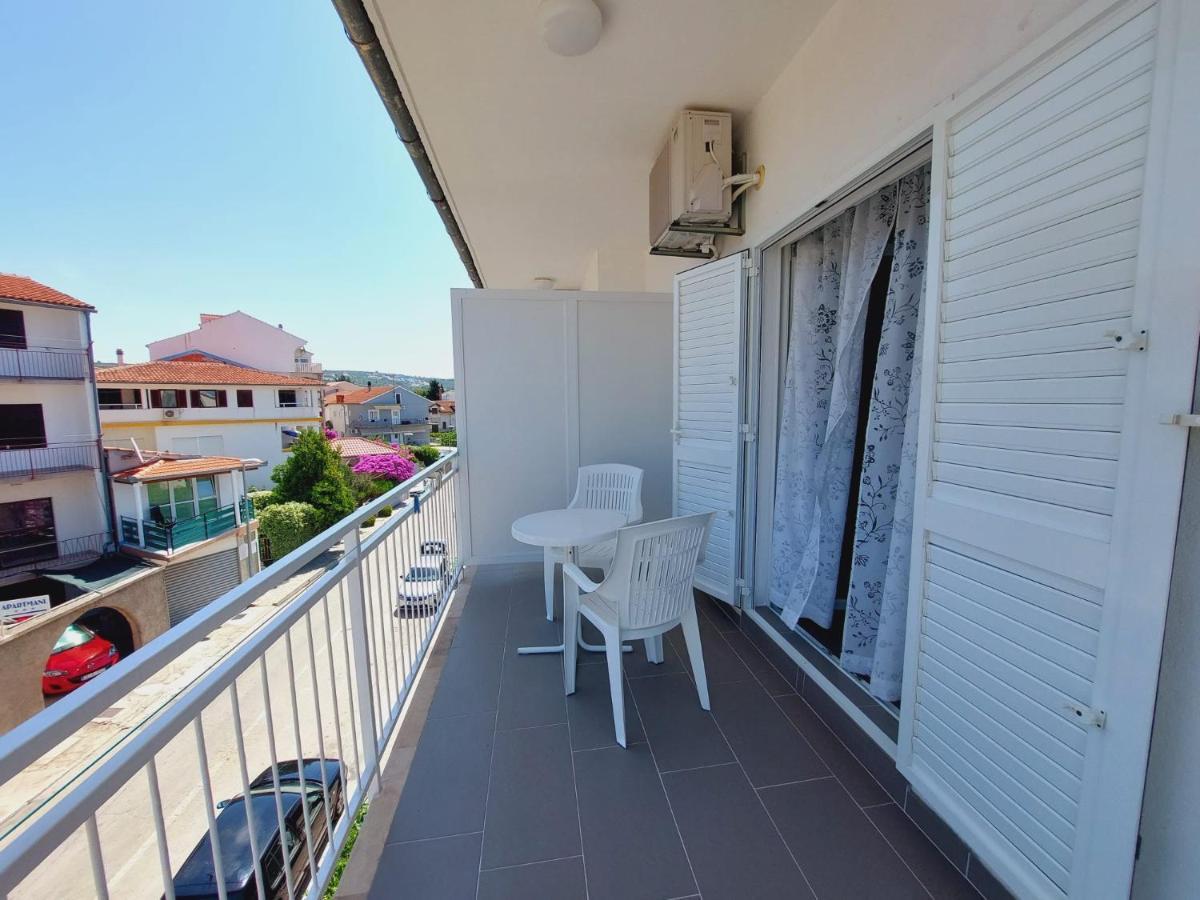 Vinko Rooms Primošten Buitenkant foto
