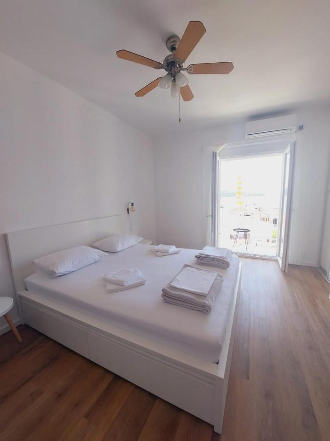 Vinko Rooms Primošten Buitenkant foto