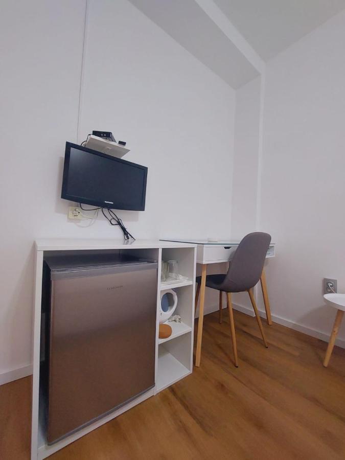 Vinko Rooms Primošten Buitenkant foto