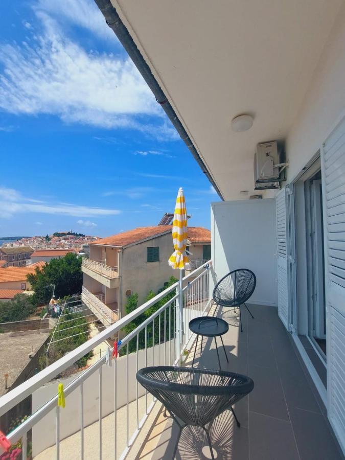 Vinko Rooms Primošten Buitenkant foto