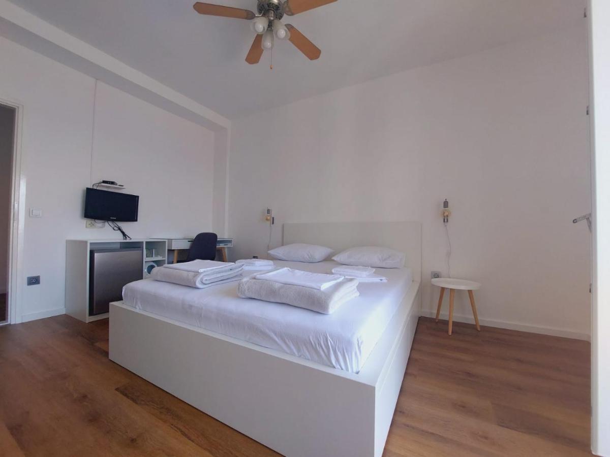 Vinko Rooms Primošten Buitenkant foto