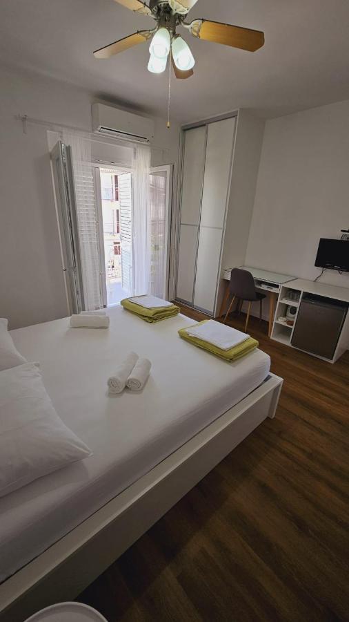 Vinko Rooms Primošten Buitenkant foto