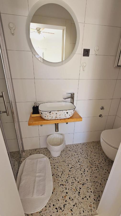 Vinko Rooms Primošten Buitenkant foto